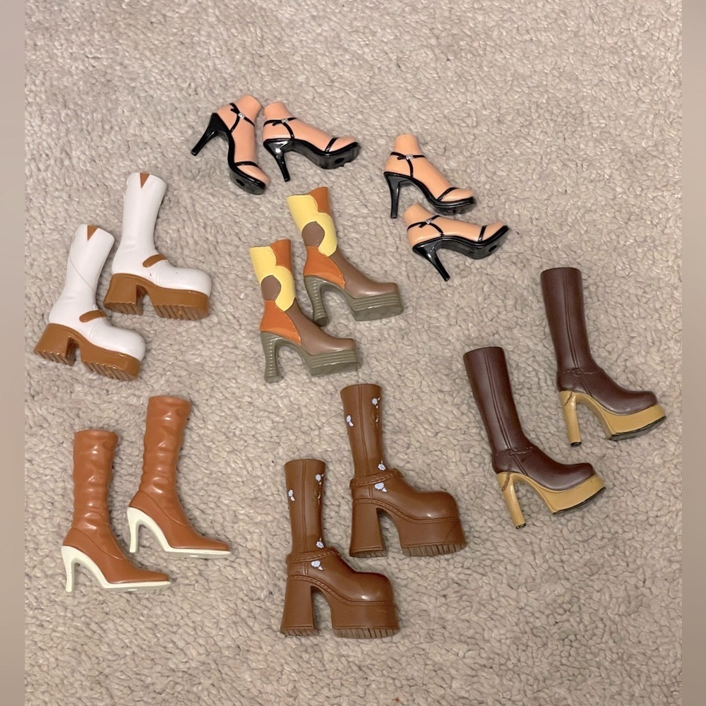 Bratz Doll Lot of Shoes & Boots